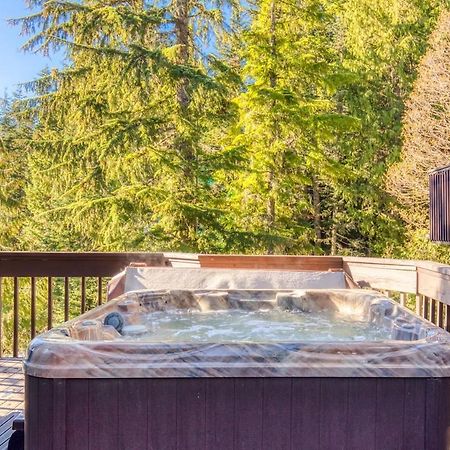 Great Blue Lodge - Spacious Ski Lodge, Hot Tub, Sauna, Game Room & More Government Camp Bagian luar foto