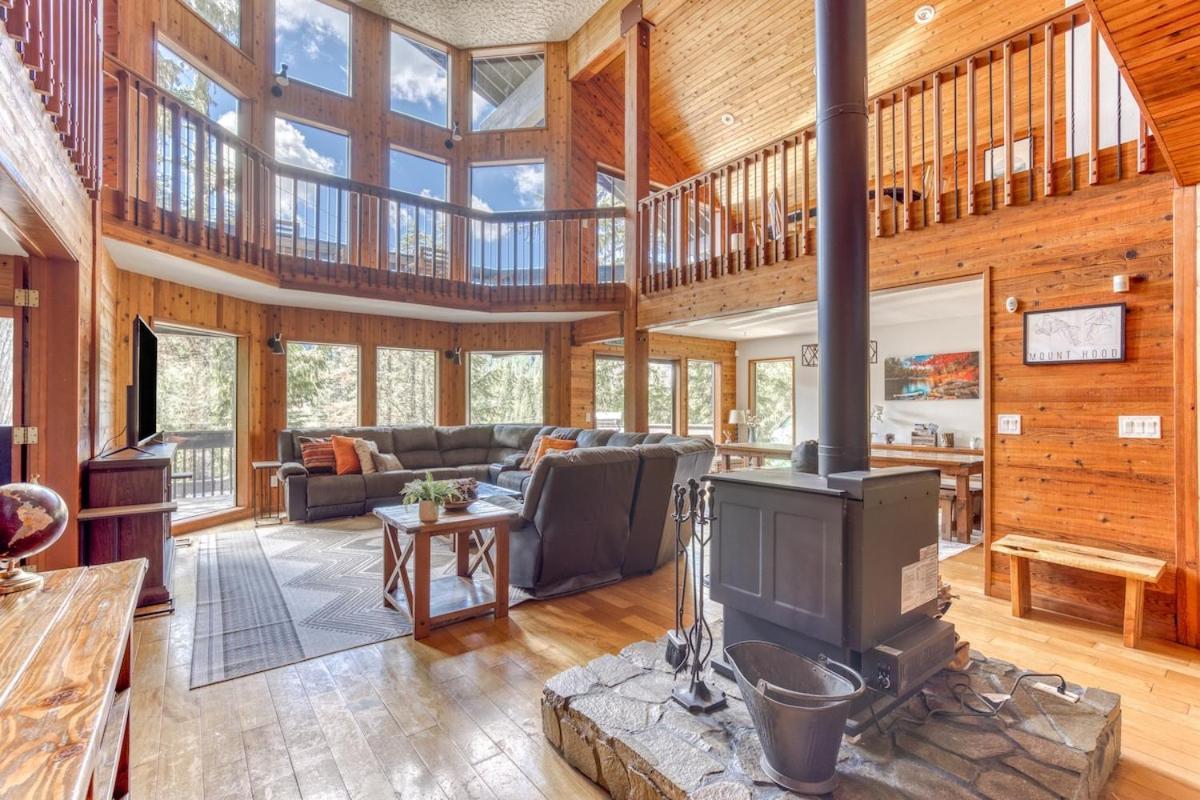 Great Blue Lodge - Spacious Ski Lodge, Hot Tub, Sauna, Game Room & More Government Camp Bagian luar foto