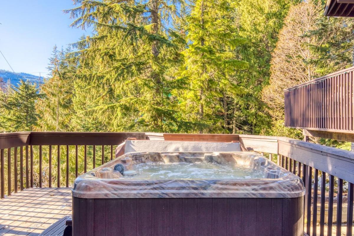Great Blue Lodge - Spacious Ski Lodge, Hot Tub, Sauna, Game Room & More Government Camp Bagian luar foto