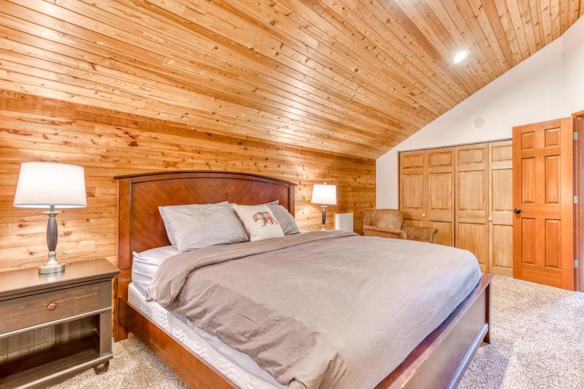 Great Blue Lodge - Spacious Ski Lodge, Hot Tub, Sauna, Game Room & More Government Camp Bagian luar foto