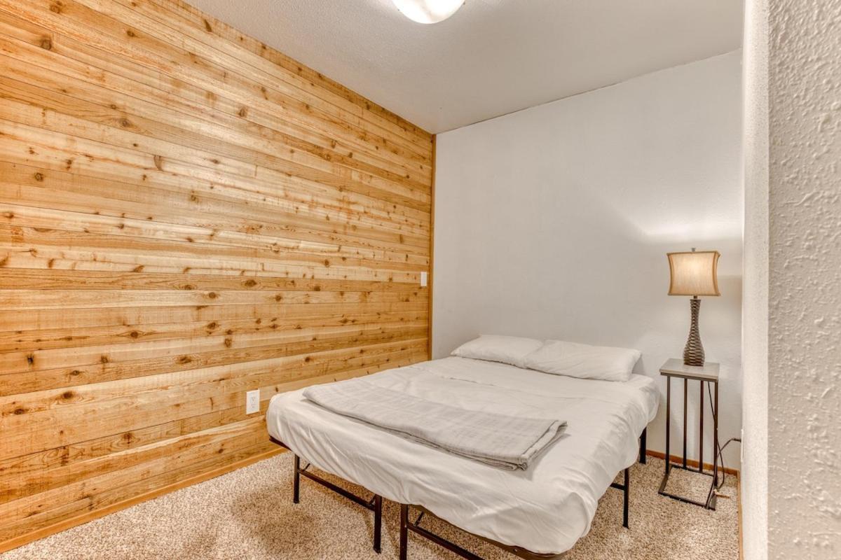 Great Blue Lodge - Spacious Ski Lodge, Hot Tub, Sauna, Game Room & More Government Camp Bagian luar foto