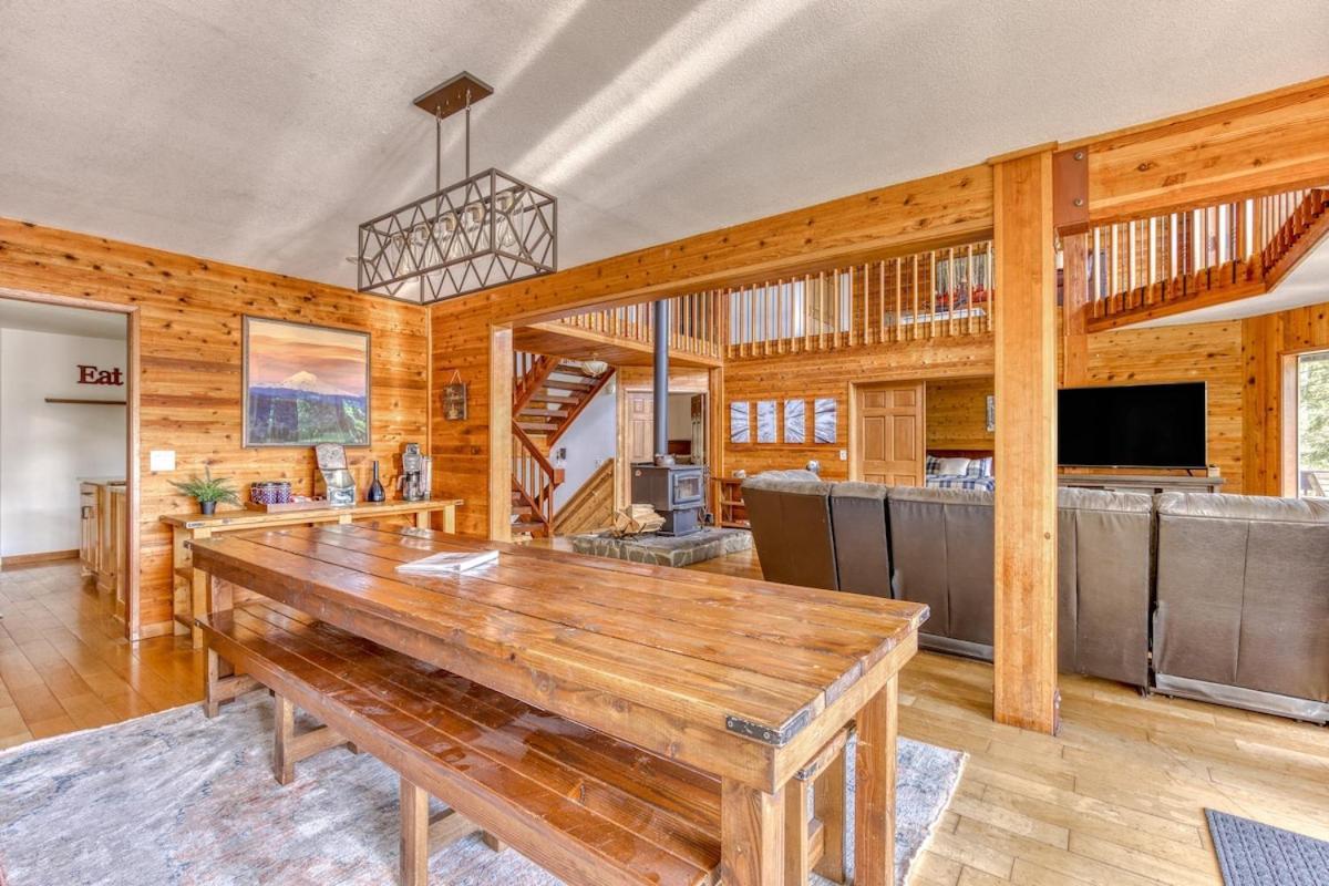 Great Blue Lodge - Spacious Ski Lodge, Hot Tub, Sauna, Game Room & More Government Camp Bagian luar foto