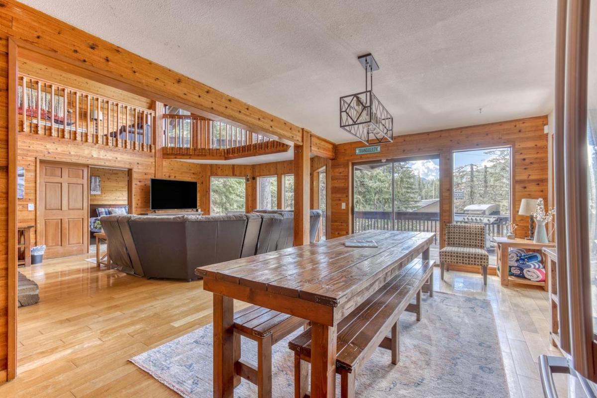 Great Blue Lodge - Spacious Ski Lodge, Hot Tub, Sauna, Game Room & More Government Camp Bagian luar foto